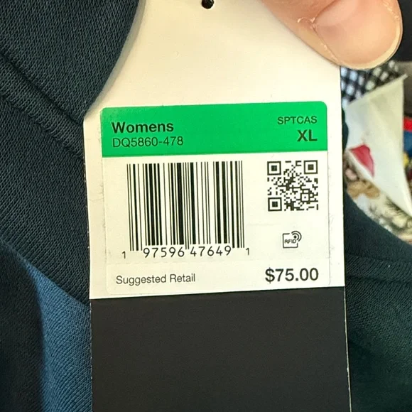 Nike Women’s NWT oversized Navy Hoodie Sweatshirt XL‎ - Picture 5 of 8